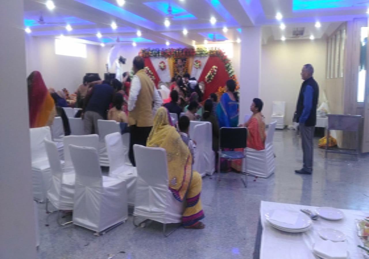 Regal Hotel And Restaurant Mathura Bagian luar foto